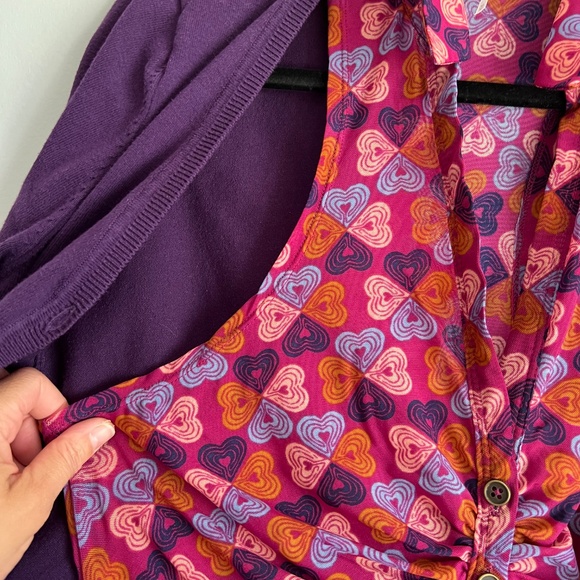 “Free People” love is here as a Sheer sleeveless top with ruching - Picture 2 of 10